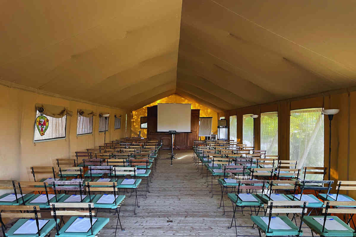 Grande salle de réunion